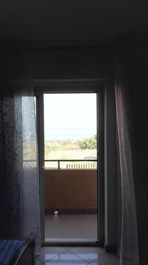B&B I Girasoli Соверато-Марина Екстер'єр фото